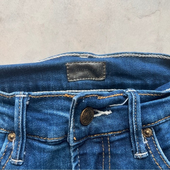 MOTHER Insider Crop Step Fray Jeans - Picture 2 of 11